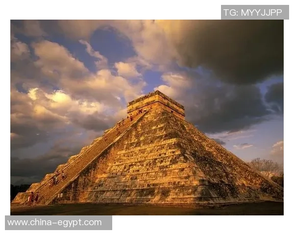 足球明星文艺复兴：重塑绿茵场上的艺术与激情之旅